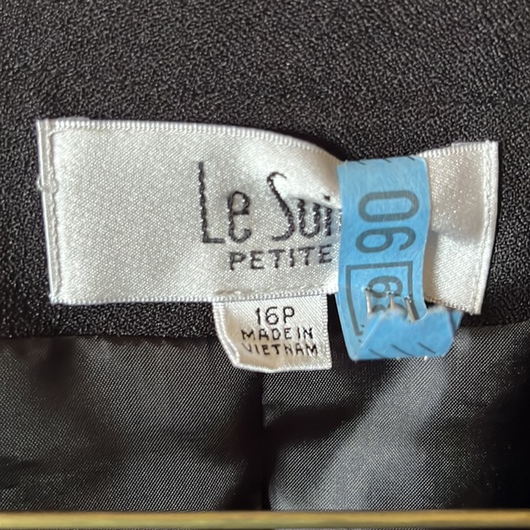 Jacket - Picture 4 of 4